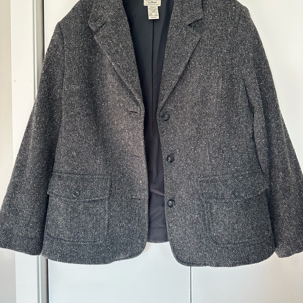 L.L. Bean Women's Charcoal Gray Tweed Wool-Blend Blazer
